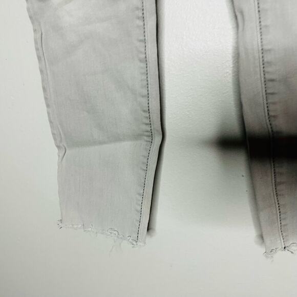 SPANX Women's Gray Ultra Light Wash Denim The Slim-X Cropped Jeans Size 29 - Picture 7 of 10